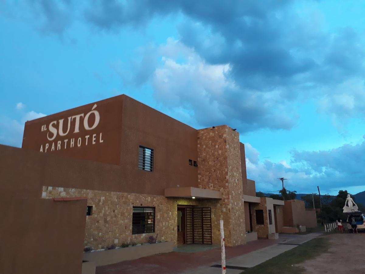 El Suto-Aparthotel San Jose de Chiquitos Bagian luar foto